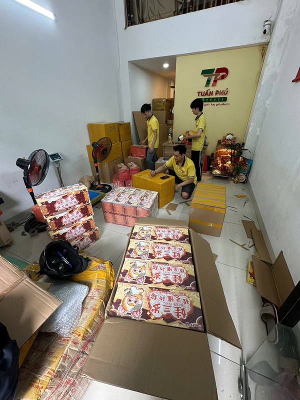 Hình ảnh công ty vận tải quốc tế Tuấn Phú